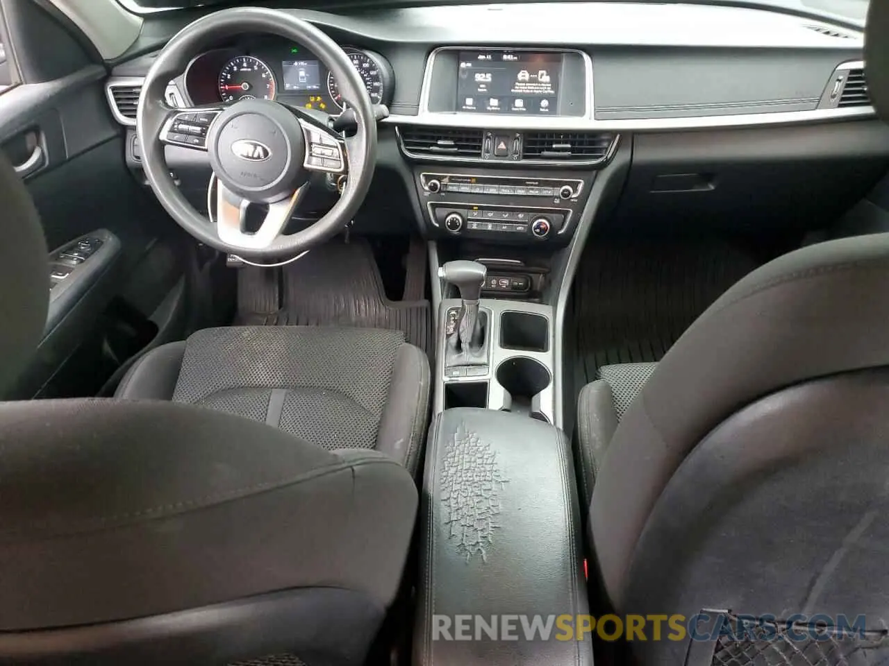 8 Photograph of a damaged car 5XXGT4L35KG304705 KIA OPTIMA 2019