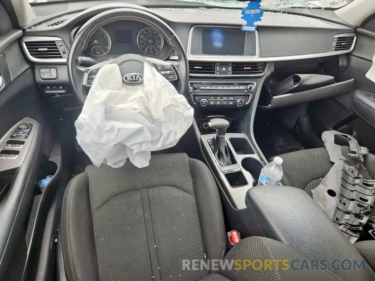 8 Photograph of a damaged car 5XXGT4L35KG308432 KIA OPTIMA 2019