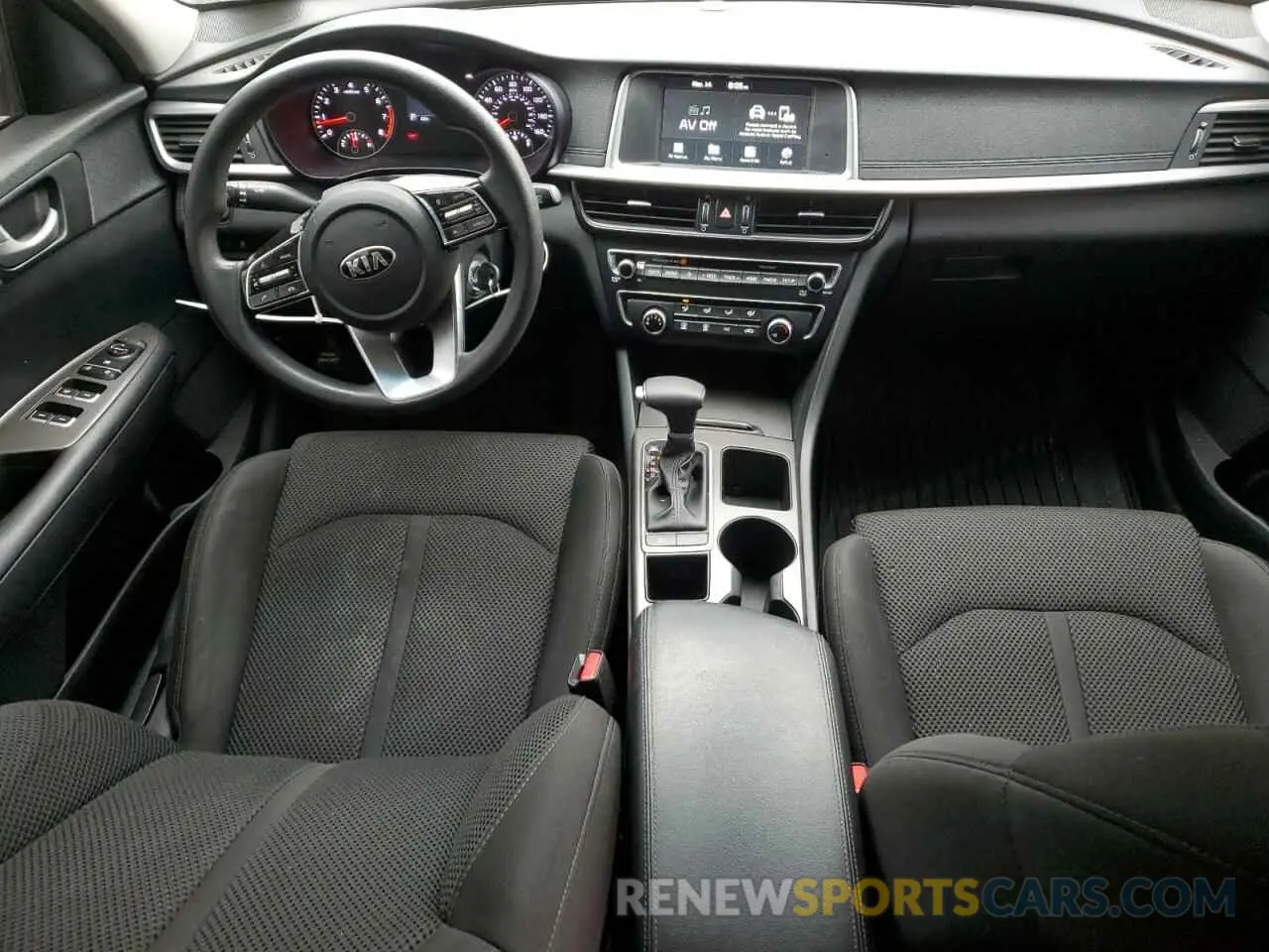 8 Фотография поврежденного автомобиля 5XXGT4L35KG312240 KIA OPTIMA 2019