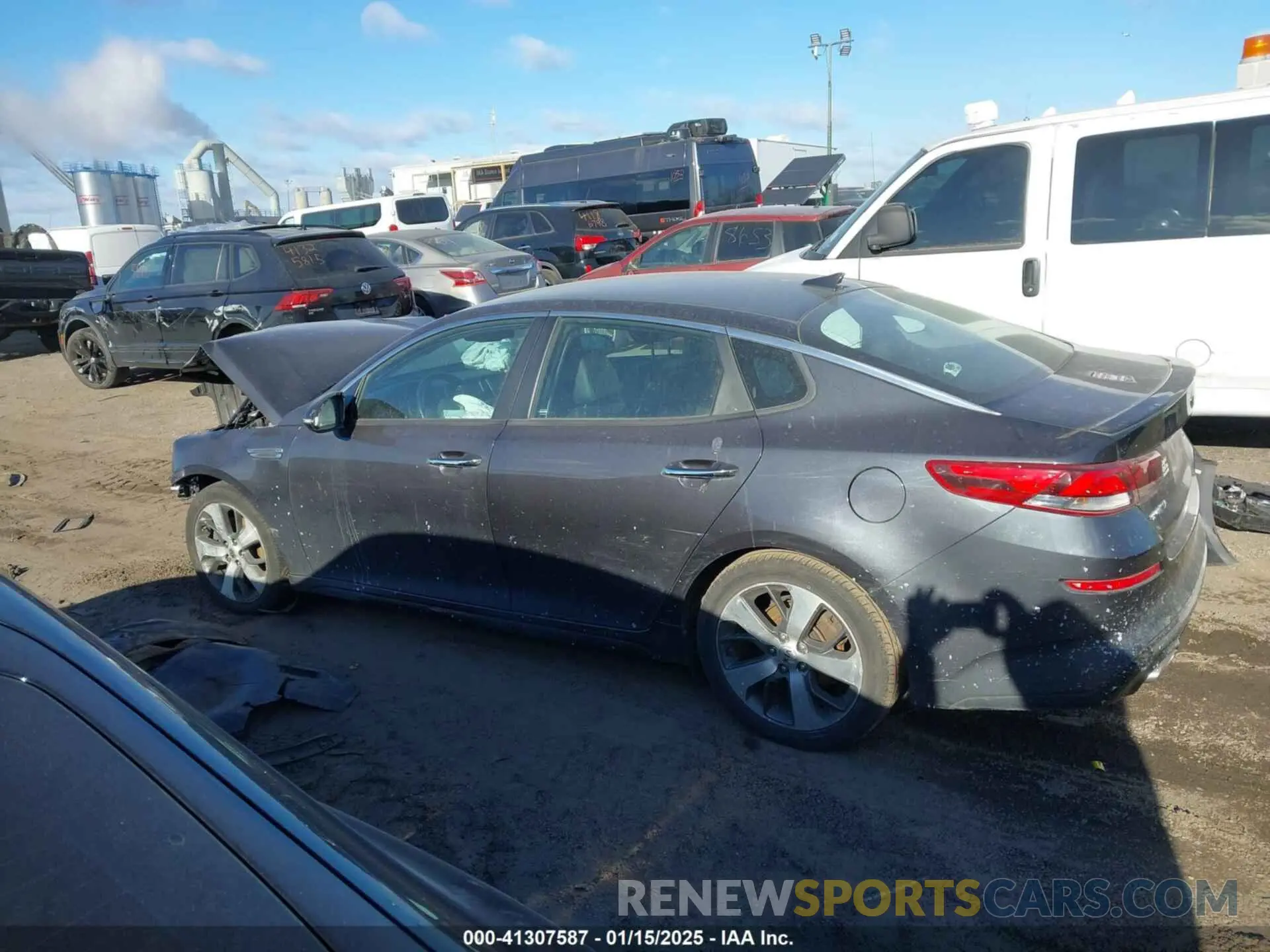 15 Photograph of a damaged car 5XXGT4L35KG315770 KIA OPTIMA 2019