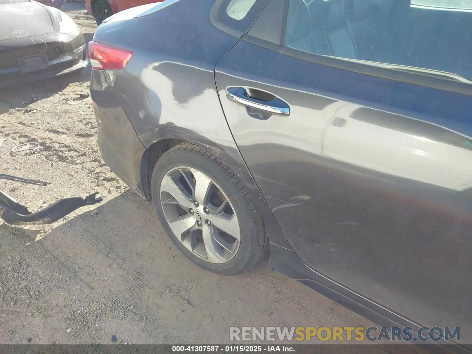20 Photograph of a damaged car 5XXGT4L35KG315770 KIA OPTIMA 2019