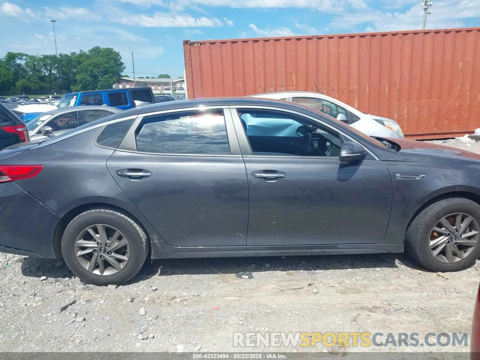 13 Photograph of a damaged car 5XXGT4L35KG323447 KIA OPTIMA 2019