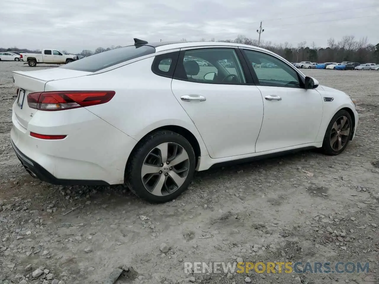 3 Photograph of a damaged car 5XXGT4L35KG328227 KIA OPTIMA 2019