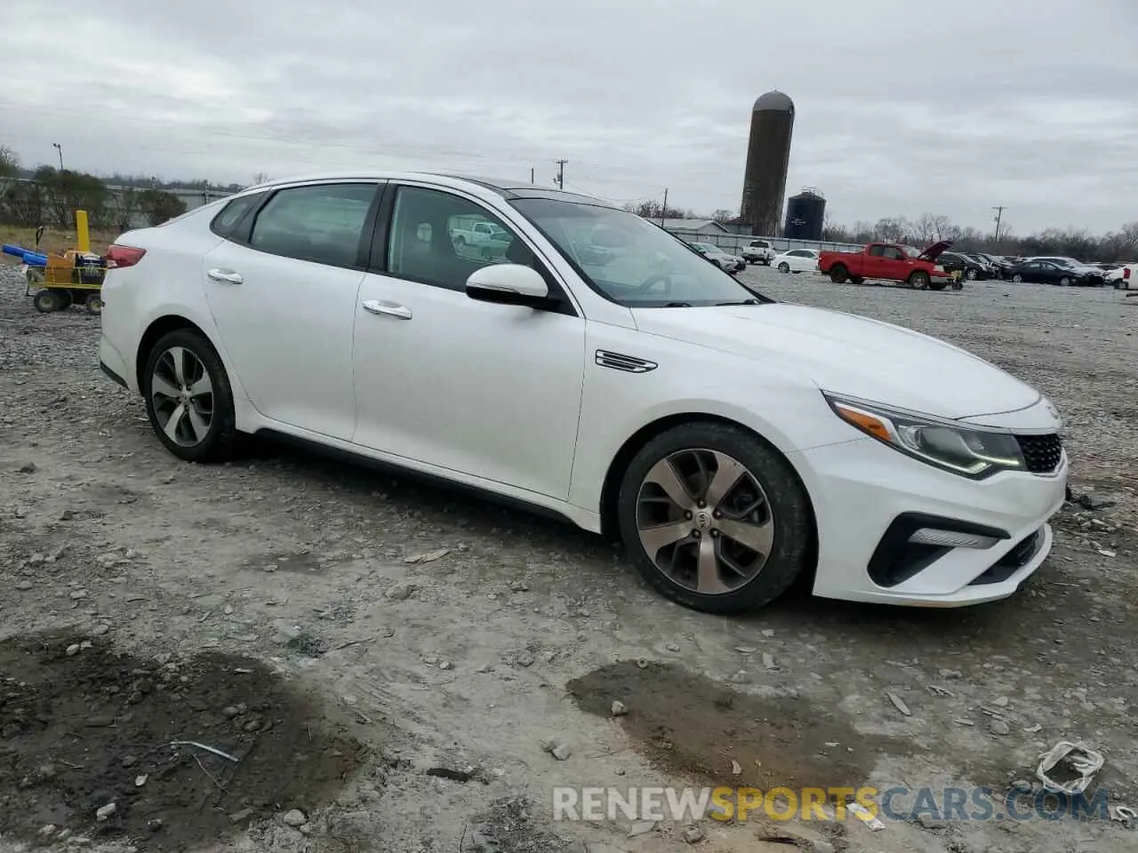 4 Photograph of a damaged car 5XXGT4L35KG328227 KIA OPTIMA 2019