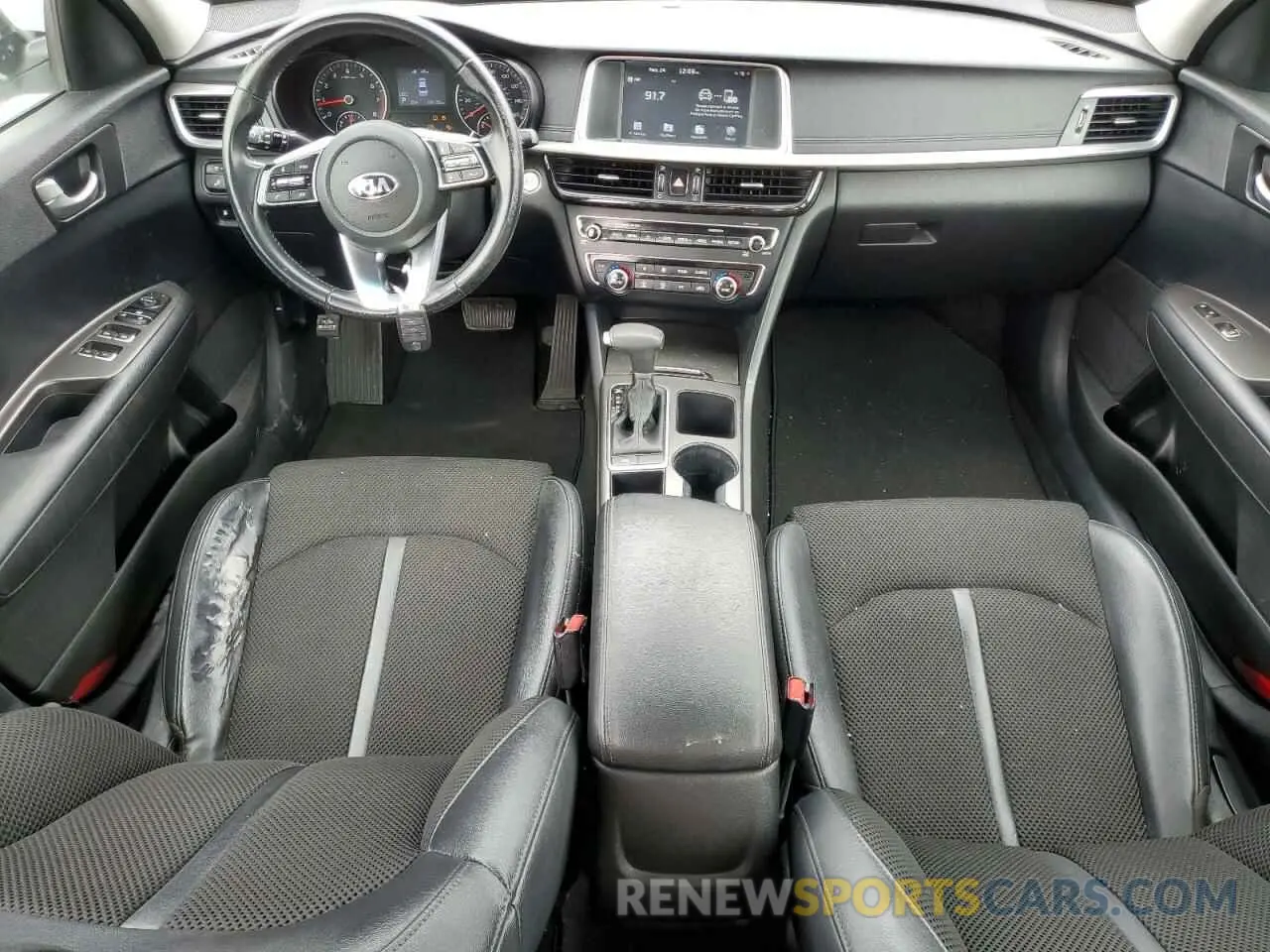 8 Photograph of a damaged car 5XXGT4L35KG328227 KIA OPTIMA 2019