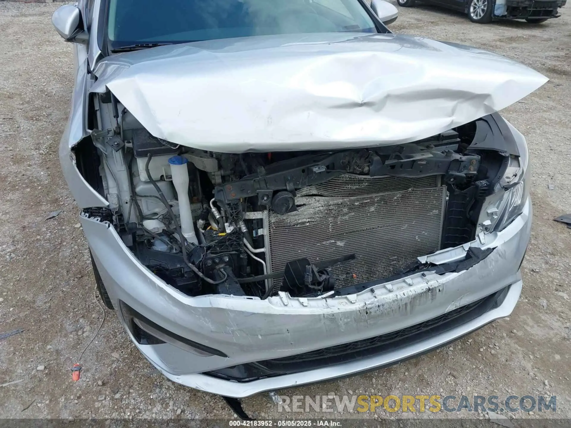 6 Photograph of a damaged car 5XXGT4L35KG328583 KIA OPTIMA 2019
