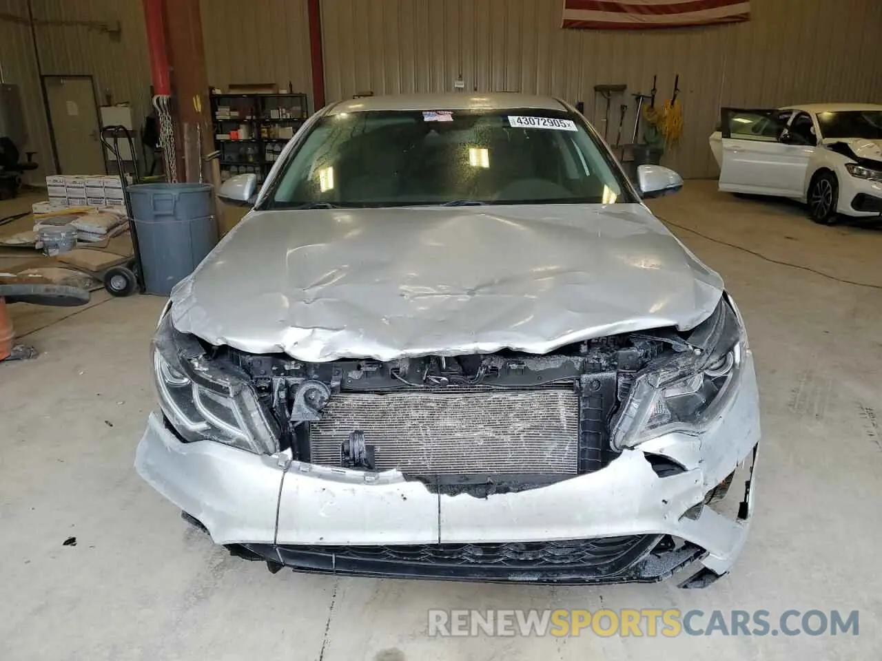 5 Photograph of a damaged car 5XXGT4L35KG348381 KIA OPTIMA 2019