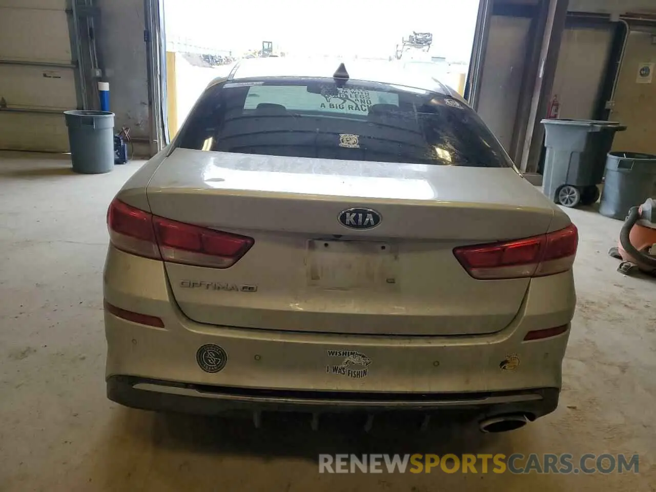 6 Photograph of a damaged car 5XXGT4L35KG348381 KIA OPTIMA 2019