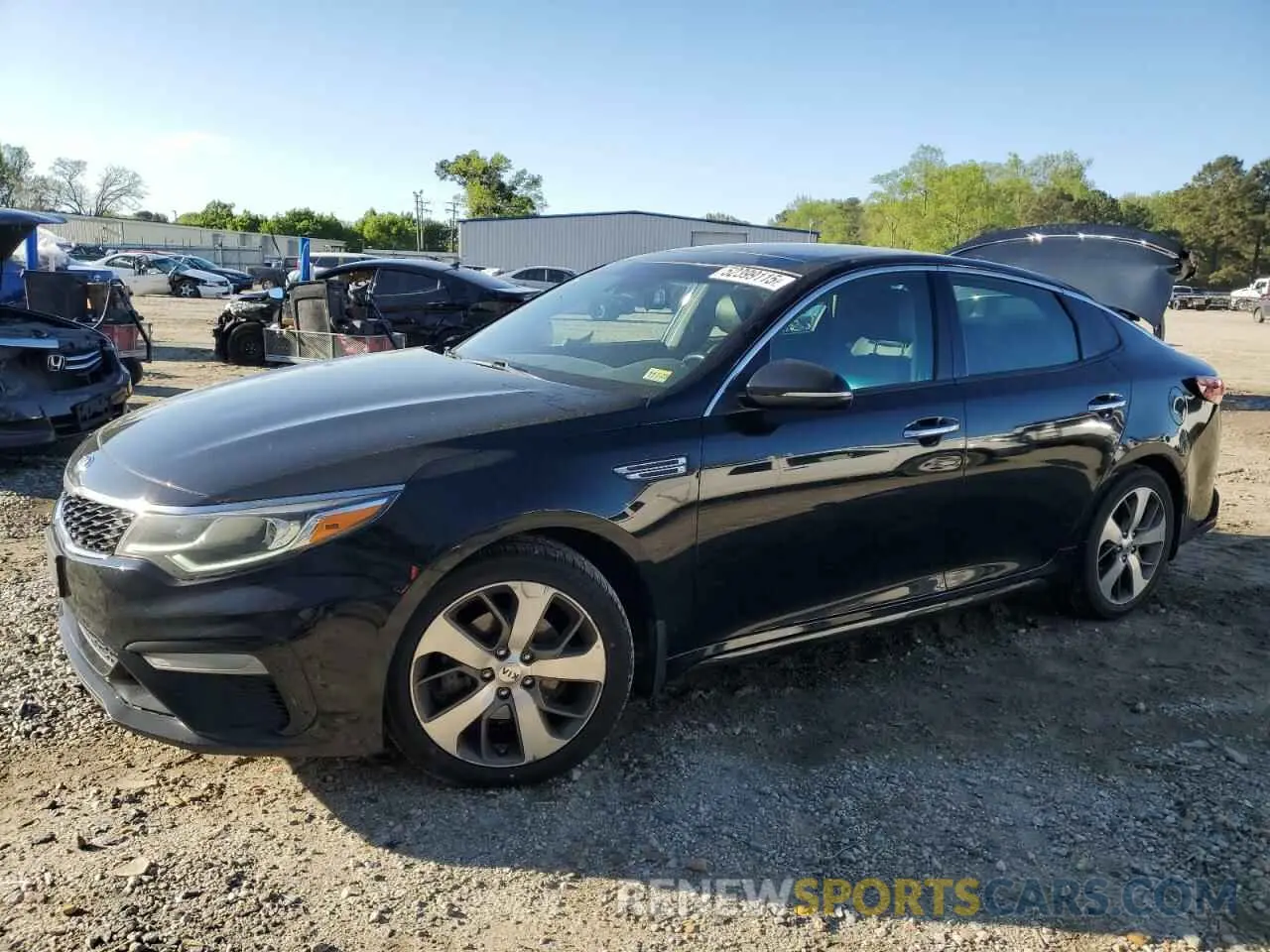1 Photograph of a damaged car 5XXGT4L35KG352902 KIA OPTIMA 2019