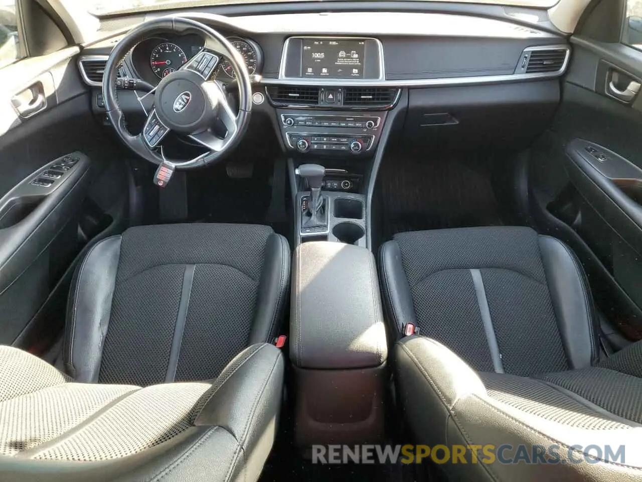 8 Photograph of a damaged car 5XXGT4L35KG352902 KIA OPTIMA 2019