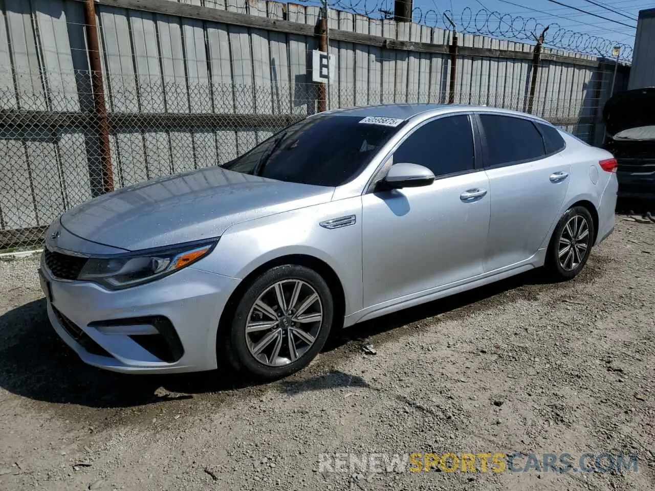 1 Photograph of a damaged car 5XXGT4L35KG354892 KIA OPTIMA 2019