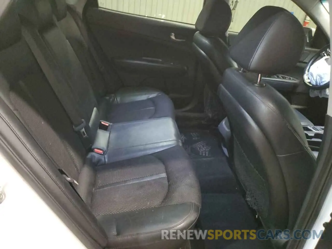 10 Photograph of a damaged car 5XXGT4L35KG370042 KIA OPTIMA 2019