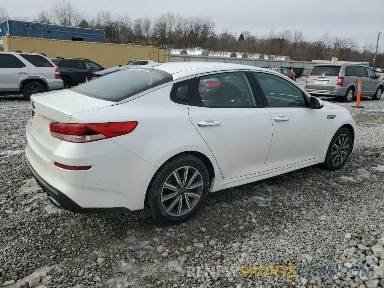 3 Photograph of a damaged car 5XXGT4L35KG370428 KIA OPTIMA 2019