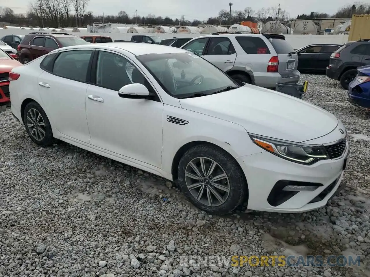 4 Photograph of a damaged car 5XXGT4L35KG370428 KIA OPTIMA 2019
