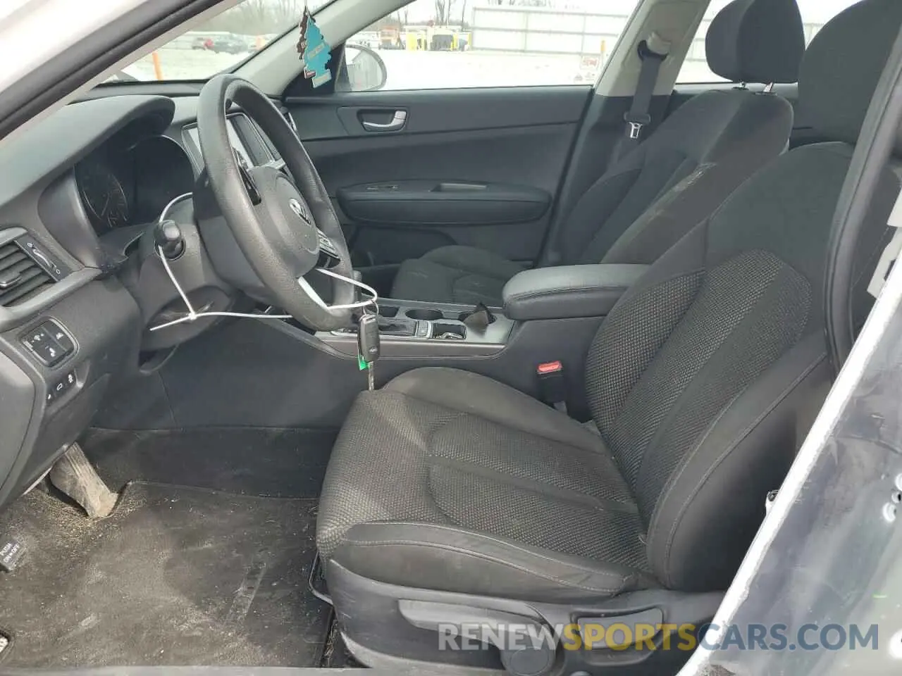 7 Photograph of a damaged car 5XXGT4L35KG370428 KIA OPTIMA 2019