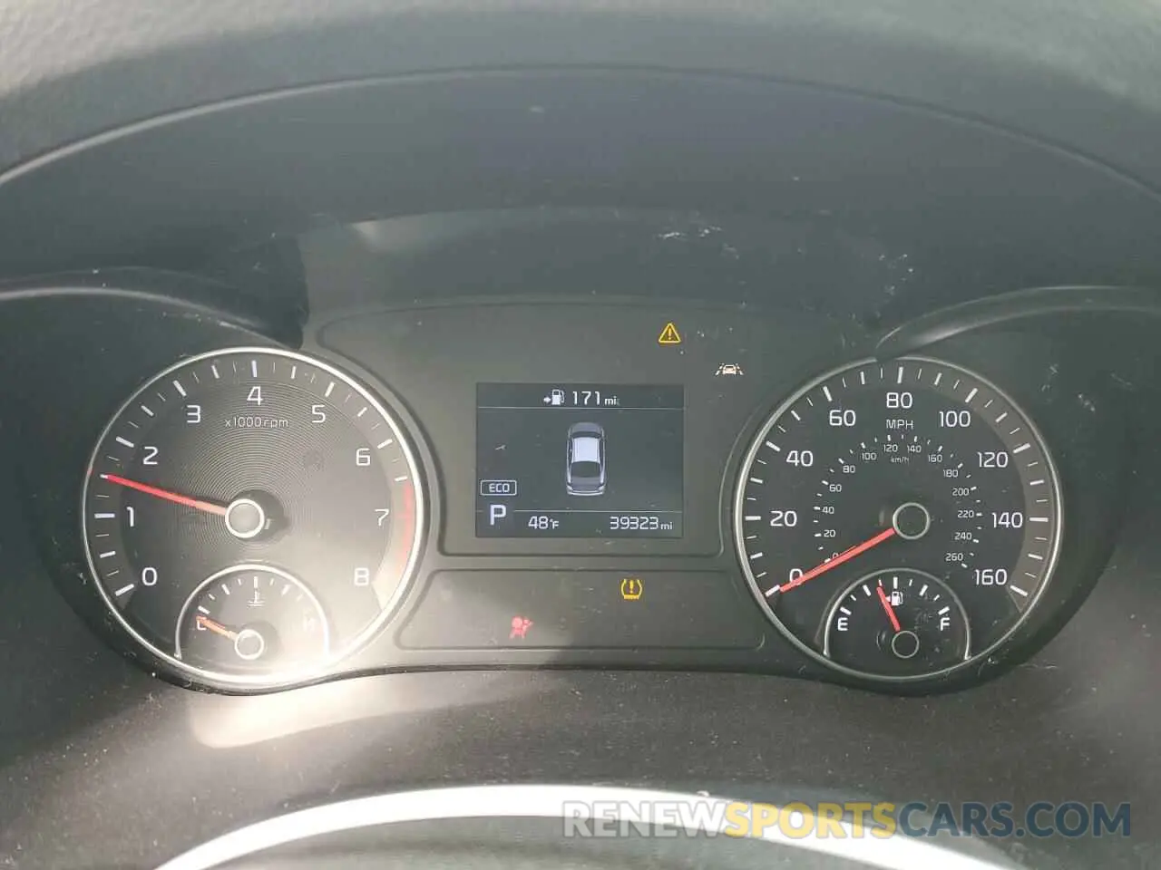 9 Photograph of a damaged car 5XXGT4L35KG370428 KIA OPTIMA 2019