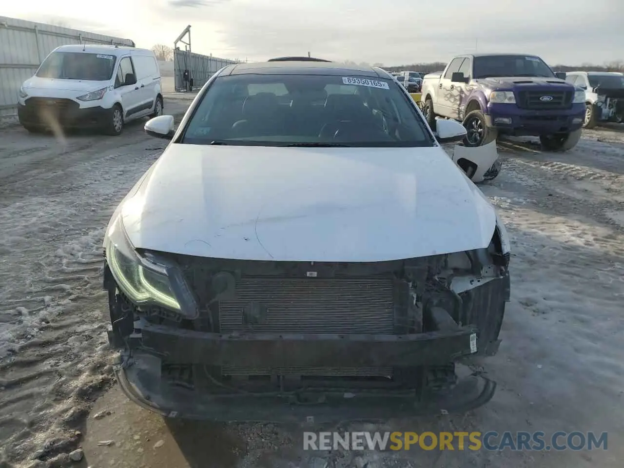 5 Photograph of a damaged car 5XXGT4L35KG371174 KIA OPTIMA 2019