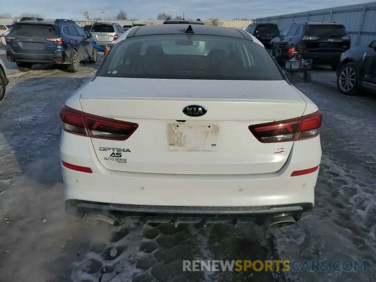 6 Photograph of a damaged car 5XXGT4L35KG371174 KIA OPTIMA 2019