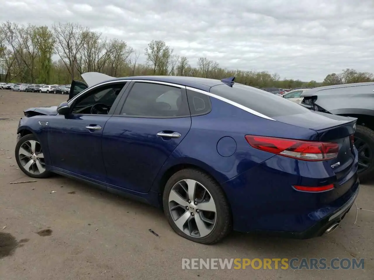 2 Photograph of a damaged car 5XXGT4L35KG373202 KIA OPTIMA 2019