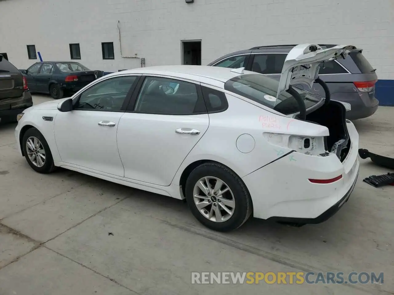 2 Photograph of a damaged car 5XXGT4L36KG276607 KIA OPTIMA 2019