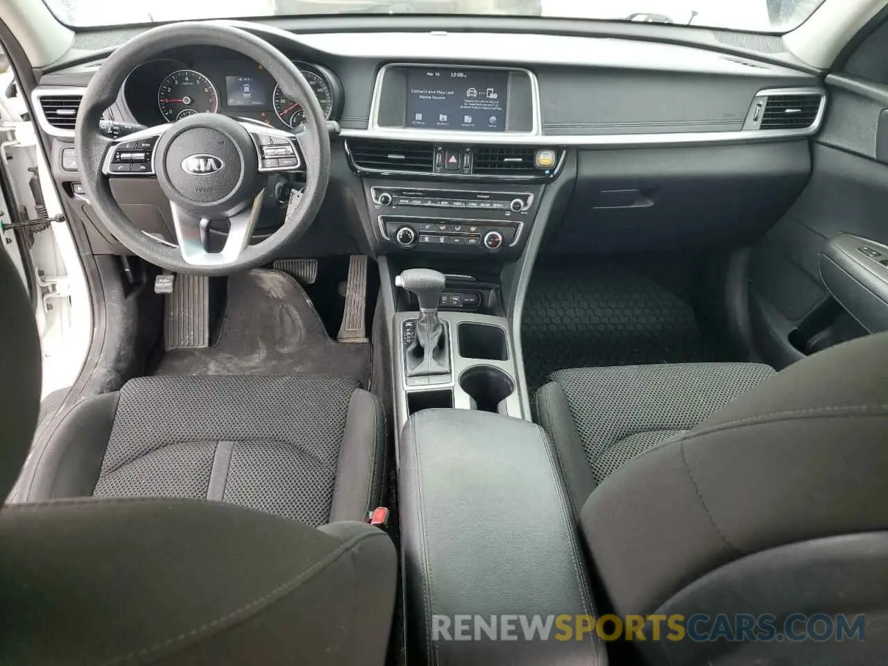 8 Photograph of a damaged car 5XXGT4L36KG276607 KIA OPTIMA 2019