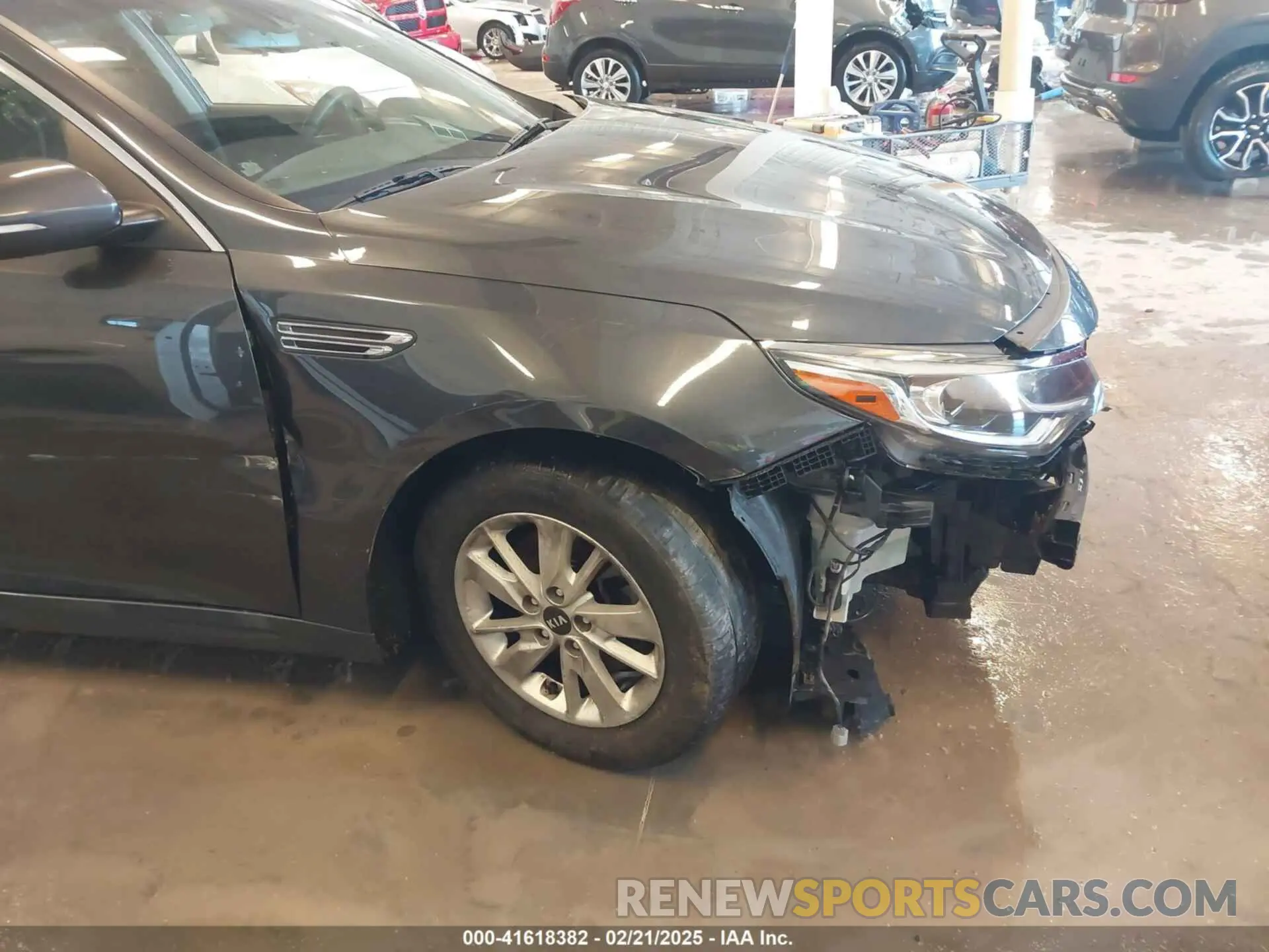 20 Photograph of a damaged car 5XXGT4L36KG279541 KIA OPTIMA 2019