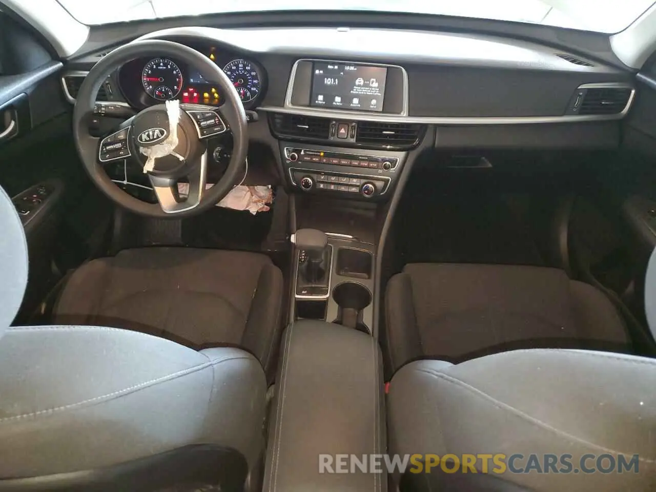 8 Photograph of a damaged car 5XXGT4L36KG296825 KIA OPTIMA 2019