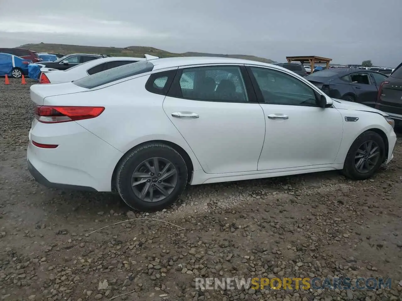 3 Photograph of a damaged car 5XXGT4L36KG318497 KIA OPTIMA 2019