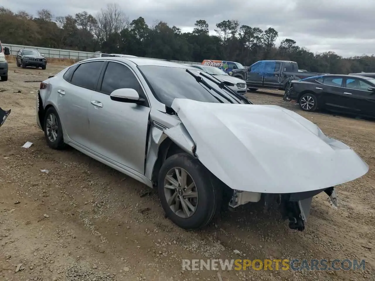 4 Photograph of a damaged car 5XXGT4L36KG319715 KIA OPTIMA 2019