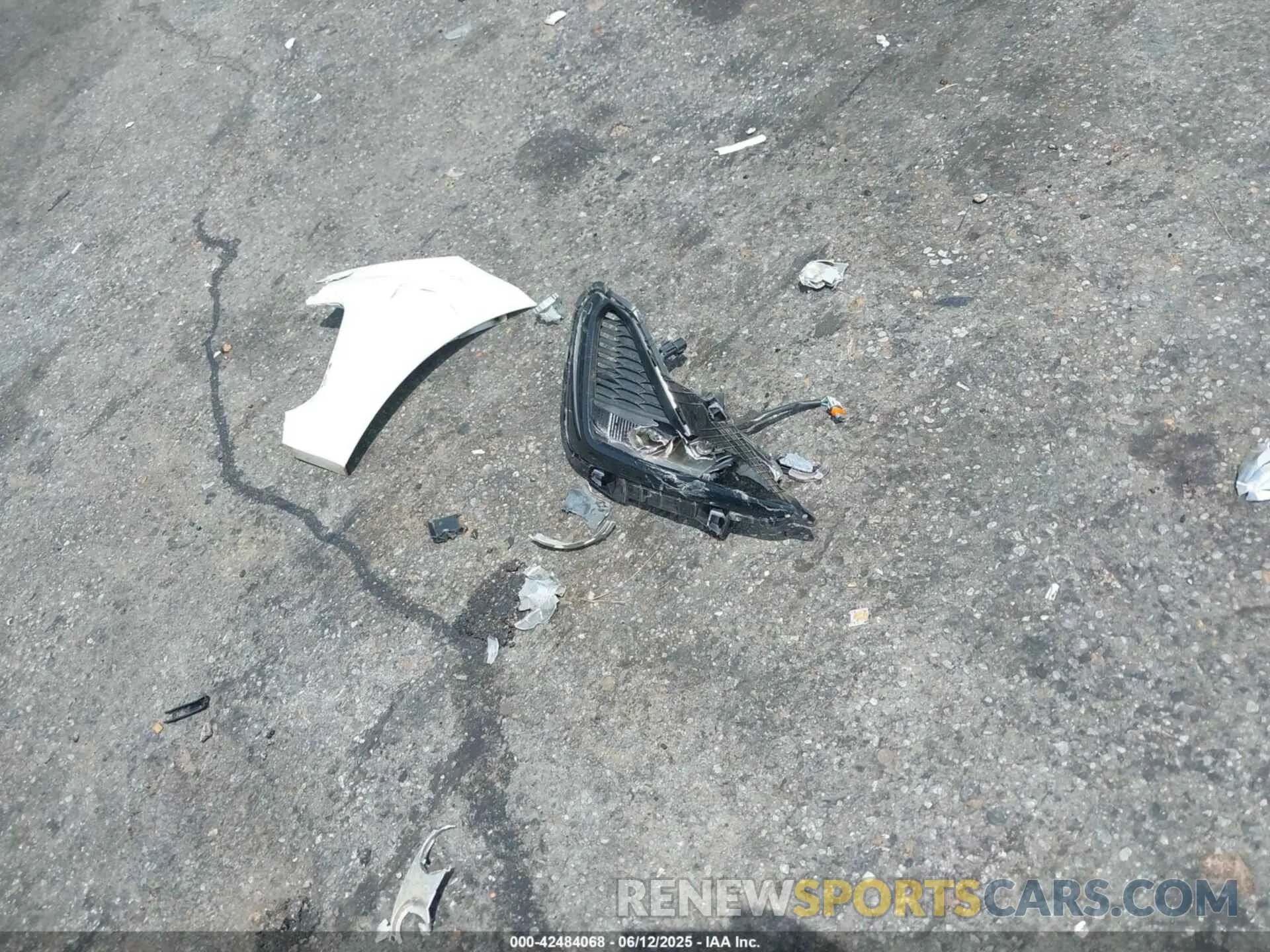 12 Photograph of a damaged car 5XXGT4L36KG361723 KIA OPTIMA 2019