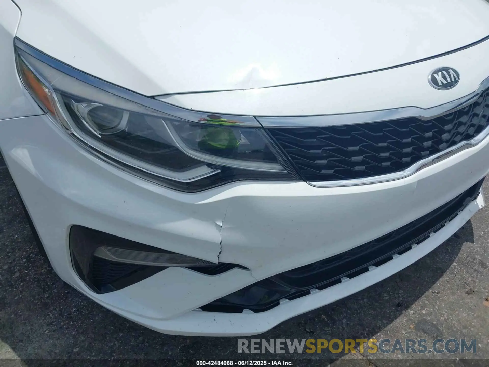 21 Photograph of a damaged car 5XXGT4L36KG361723 KIA OPTIMA 2019