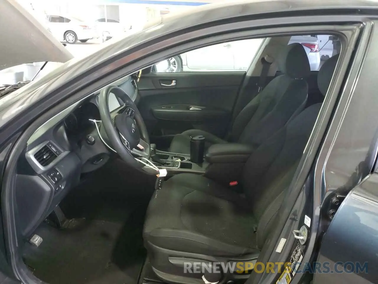 7 Фотография поврежденного автомобиля 5XXGT4L36KG379526 KIA OPTIMA 2019