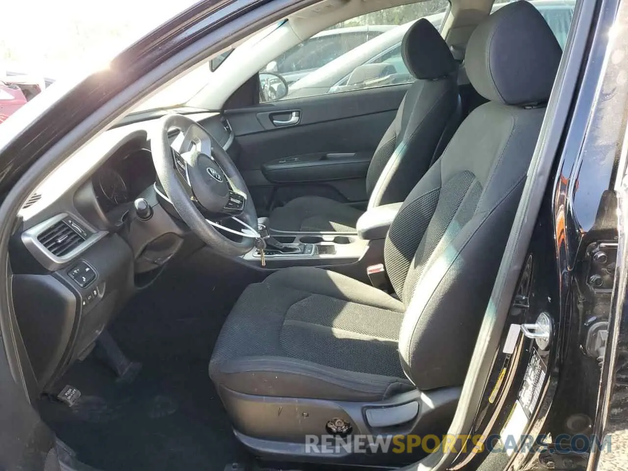 7 Photograph of a damaged car 5XXGT4L37KG275160 KIA OPTIMA 2019