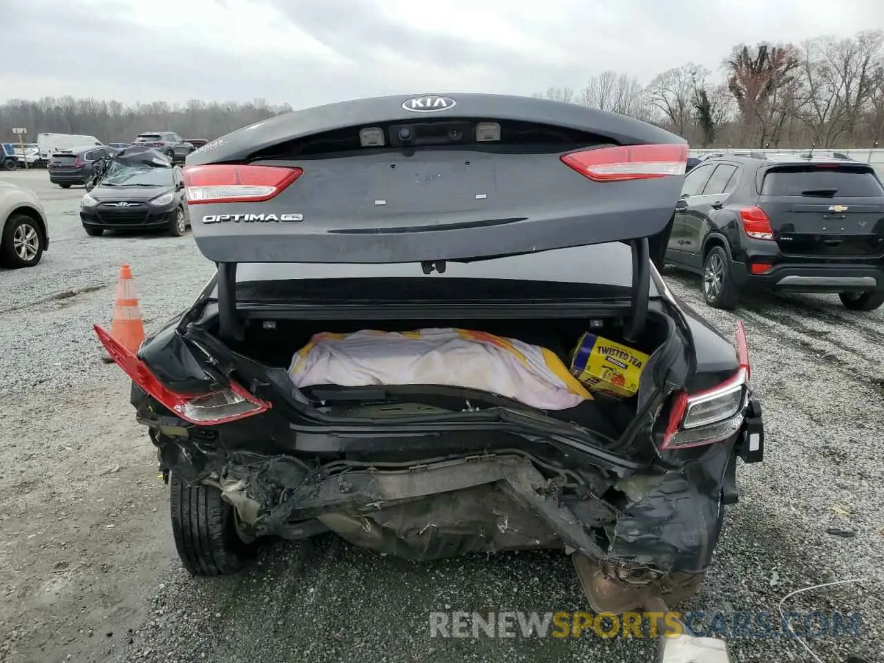 6 Photograph of a damaged car 5XXGT4L37KG277944 KIA OPTIMA 2019