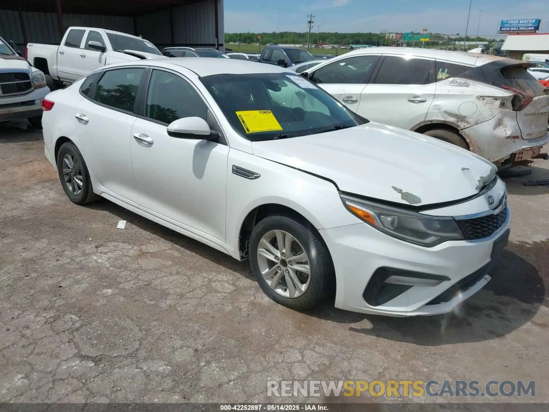 1 Фотография поврежденного автомобиля 5XXGT4L37KG290497 KIA OPTIMA 2019