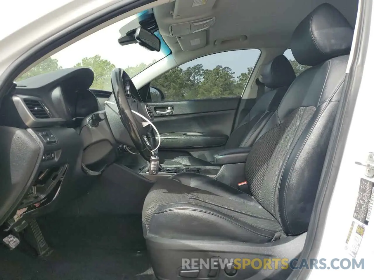 7 Photograph of a damaged car 5XXGT4L37KG307279 KIA OPTIMA 2019