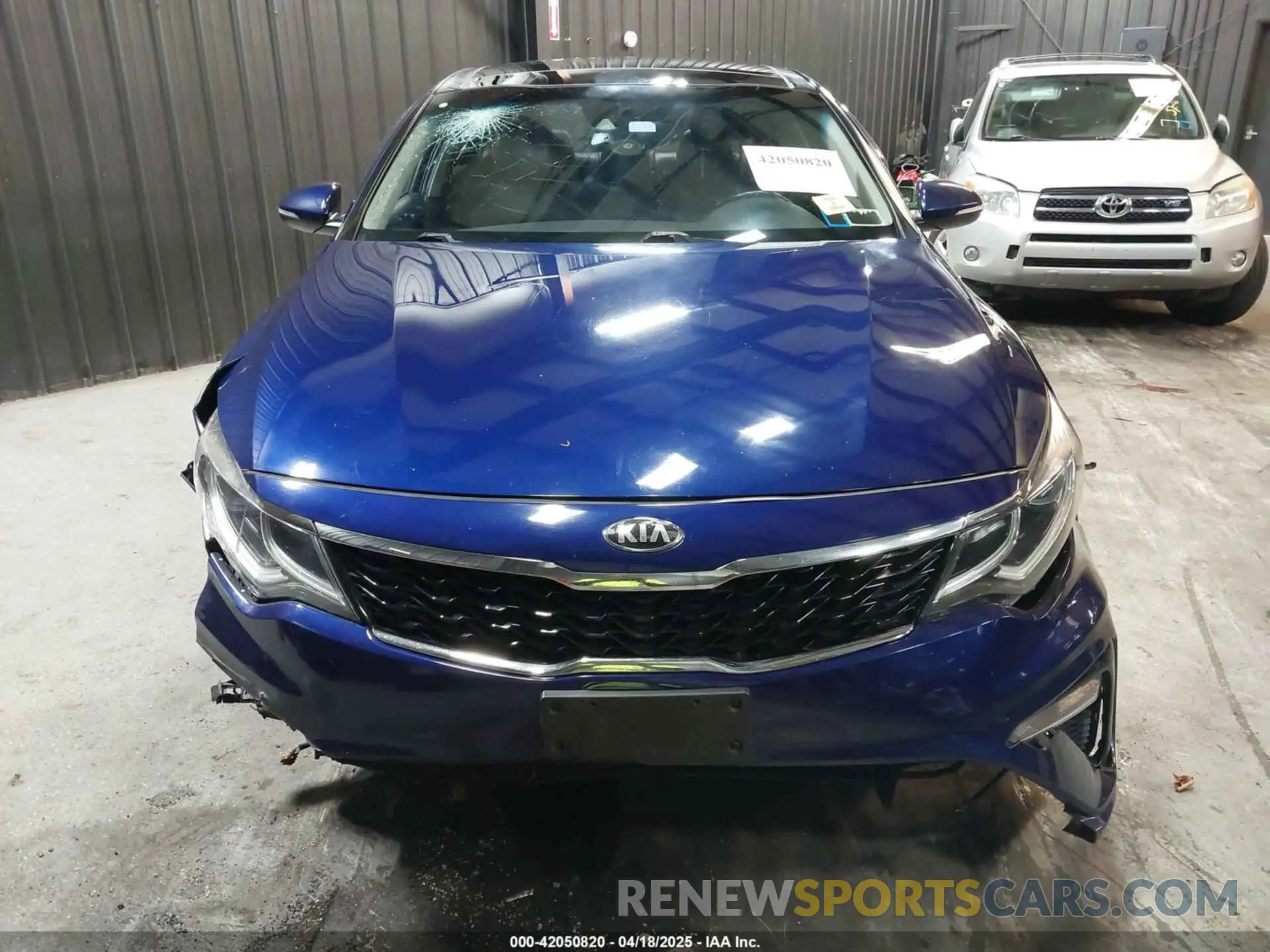 13 Фотография поврежденного автомобиля 5XXGT4L37KG315026 KIA OPTIMA 2019