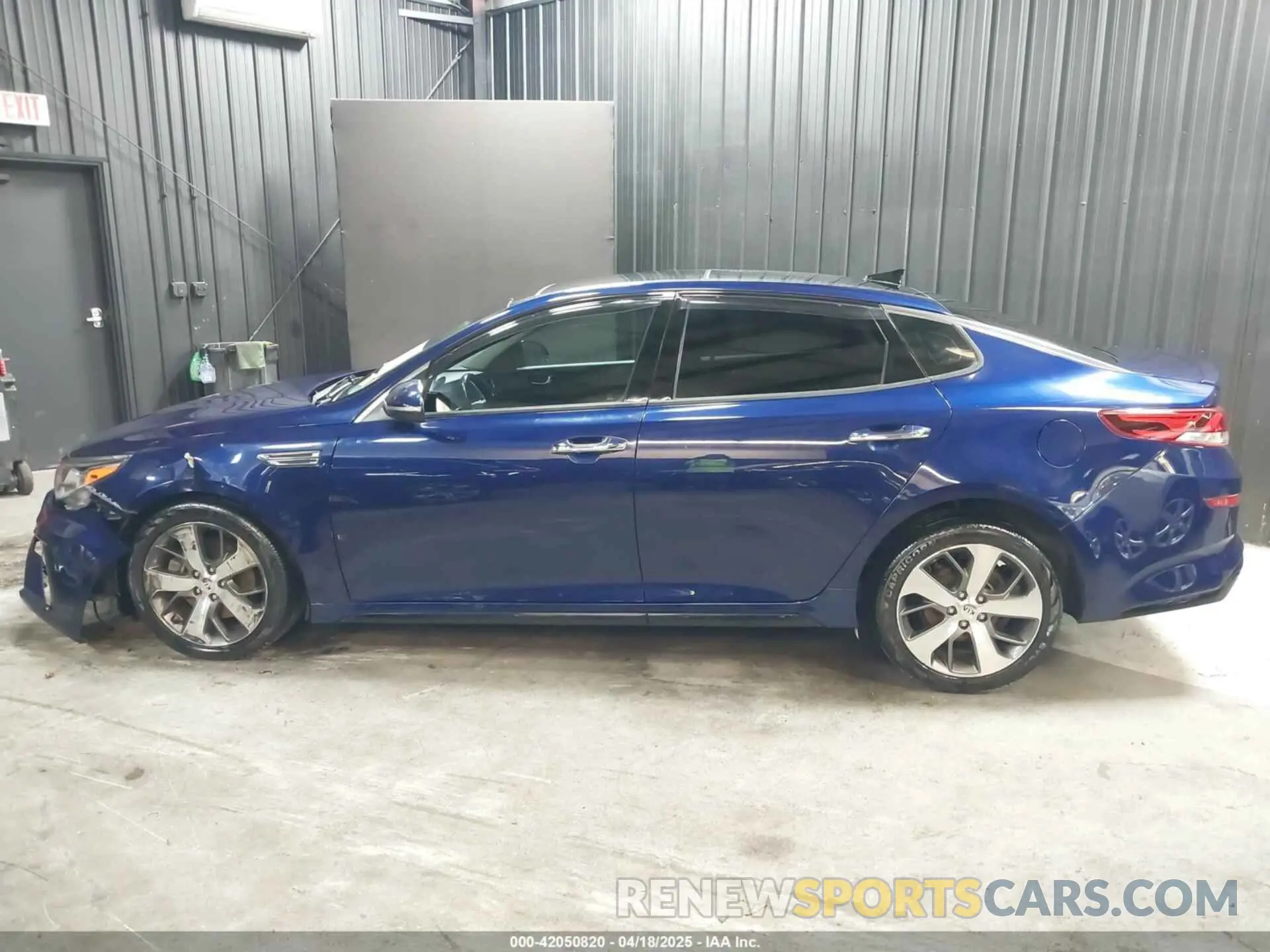 15 Фотография поврежденного автомобиля 5XXGT4L37KG315026 KIA OPTIMA 2019