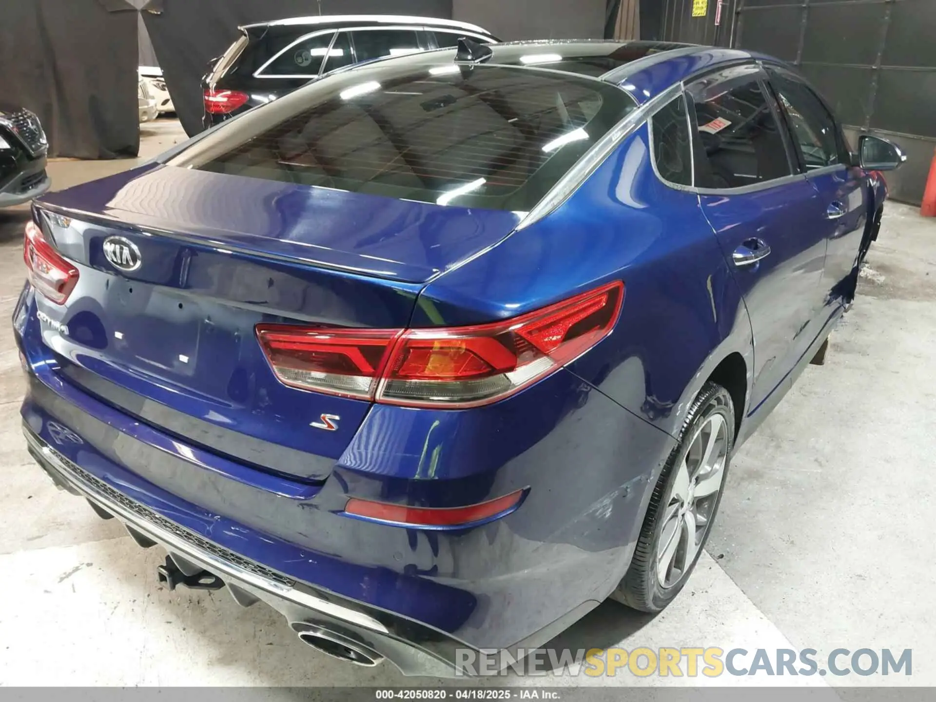 4 Фотография поврежденного автомобиля 5XXGT4L37KG315026 KIA OPTIMA 2019