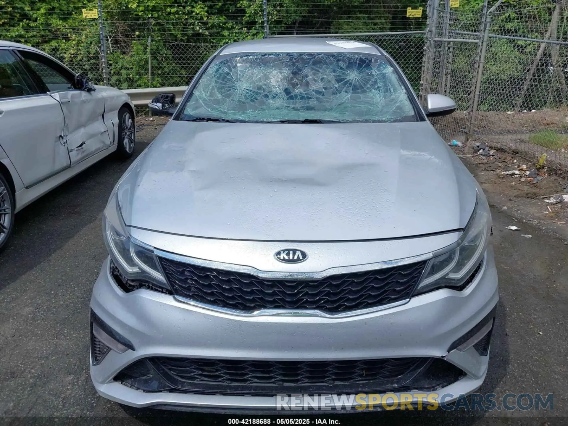 11 Фотография поврежденного автомобиля 5XXGT4L37KG320260 KIA OPTIMA 2019