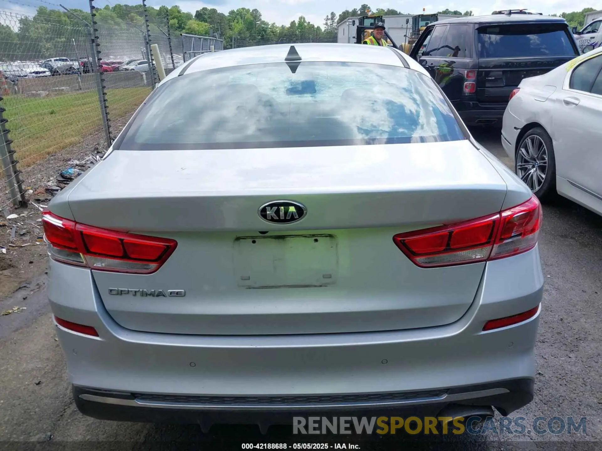 15 Фотография поврежденного автомобиля 5XXGT4L37KG320260 KIA OPTIMA 2019