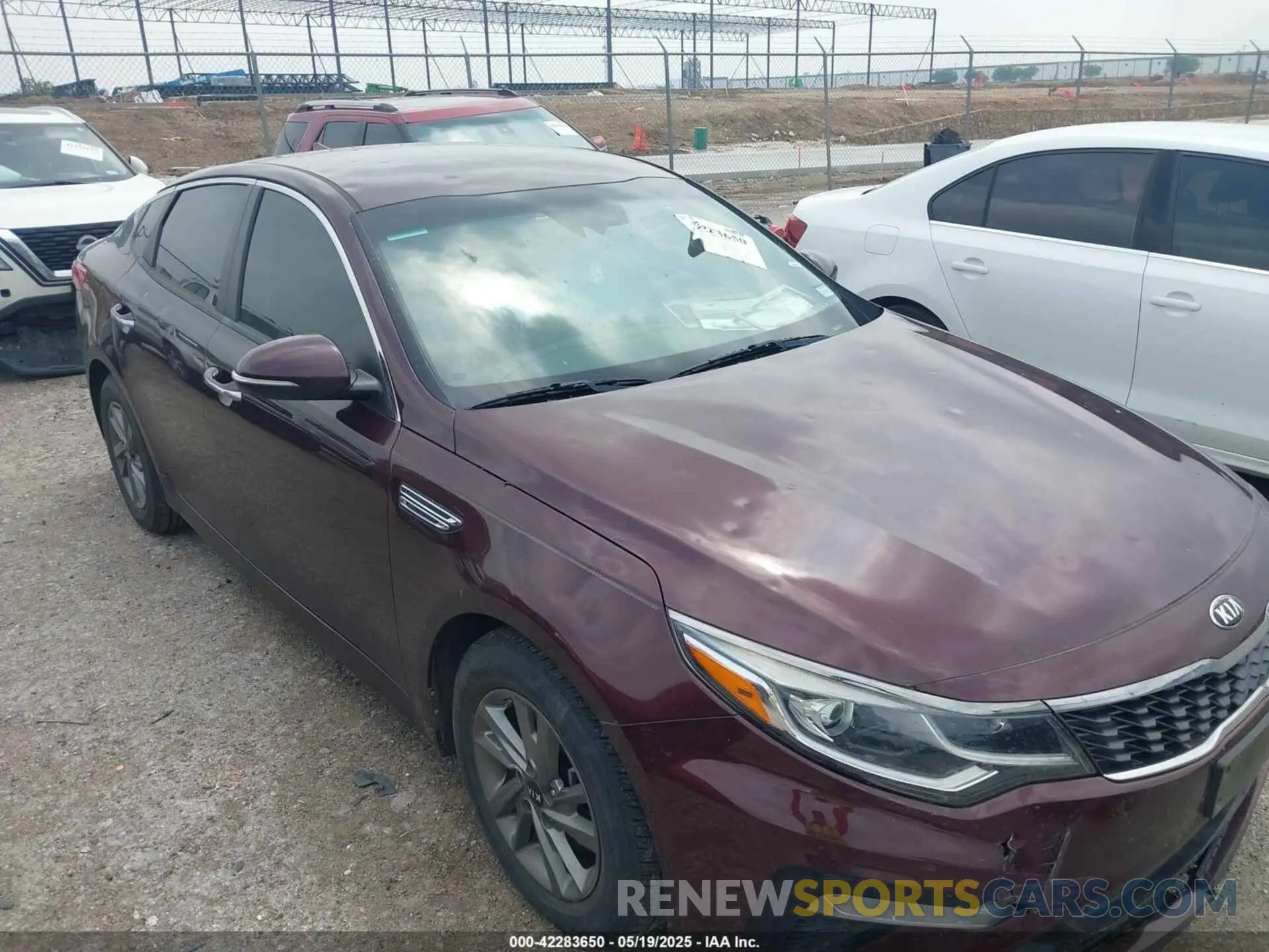 6 Photograph of a damaged car 5XXGT4L37KG336118 KIA OPTIMA 2019