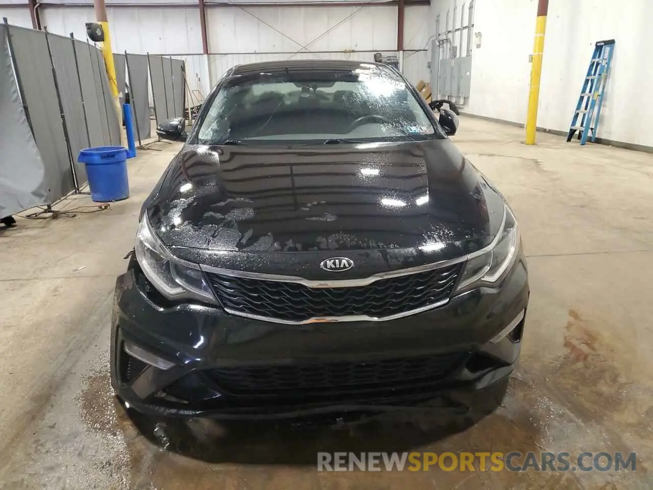 5 Photograph of a damaged car 5XXGT4L37KG346034 KIA OPTIMA 2019