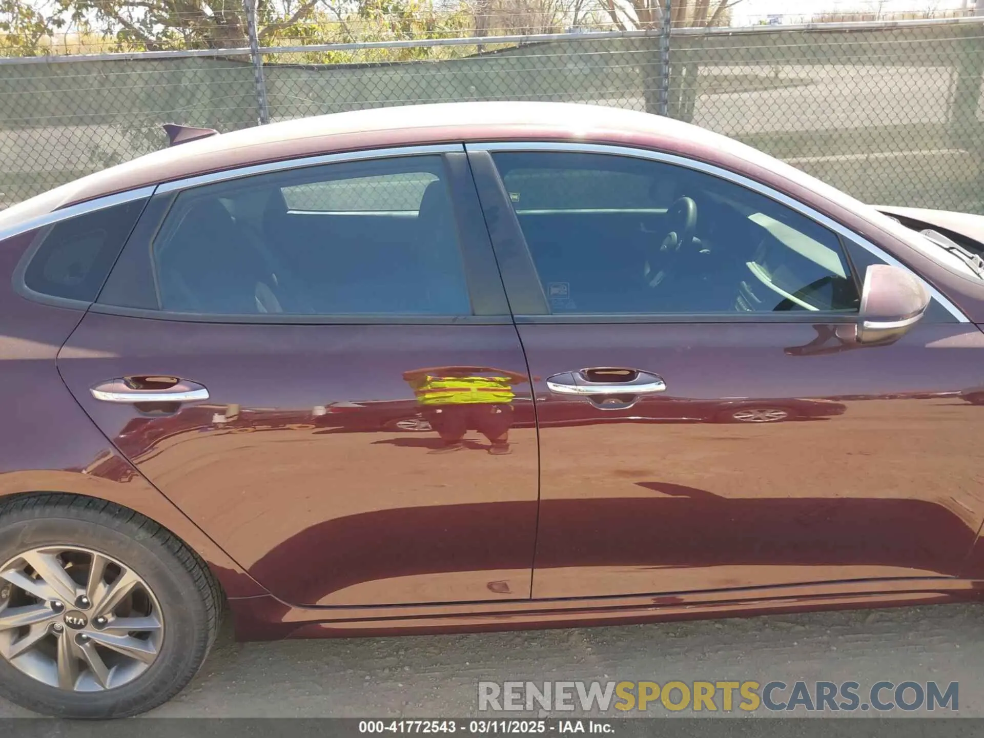 13 Photograph of a damaged car 5XXGT4L37KG347930 KIA OPTIMA 2019