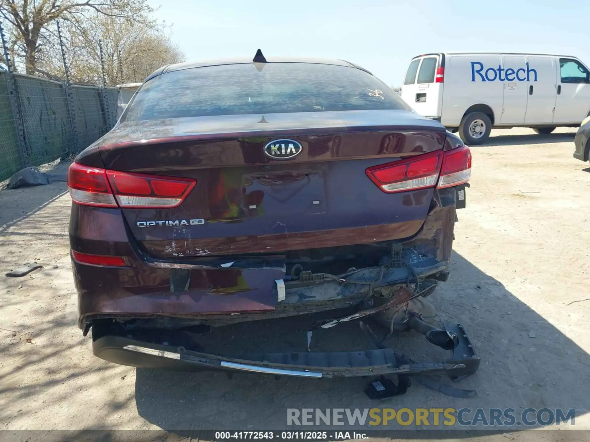 16 Photograph of a damaged car 5XXGT4L37KG347930 KIA OPTIMA 2019
