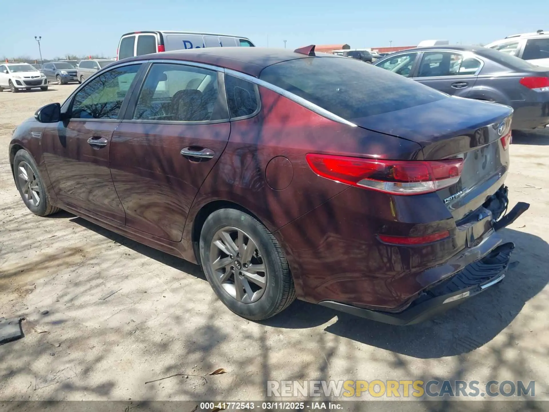 3 Photograph of a damaged car 5XXGT4L37KG347930 KIA OPTIMA 2019
