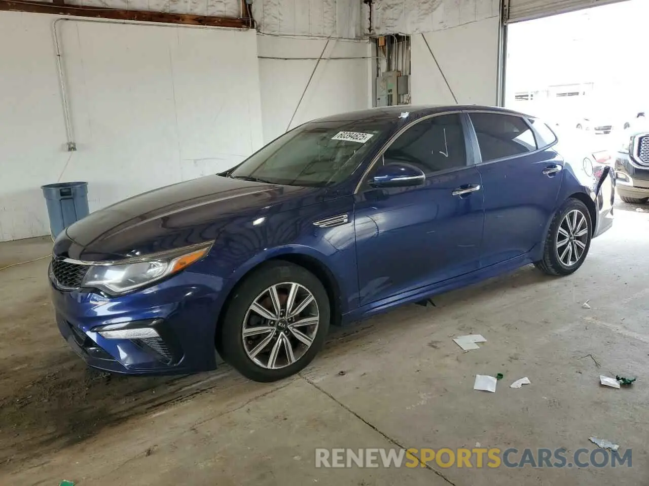 1 Photograph of a damaged car 5XXGT4L37KG352867 KIA OPTIMA 2019