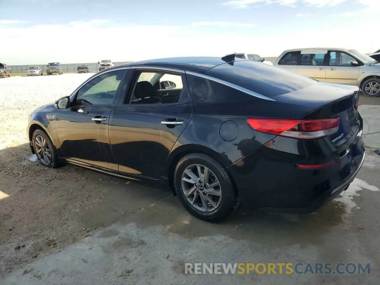 2 Photograph of a damaged car 5XXGT4L37KG362587 KIA OPTIMA 2019