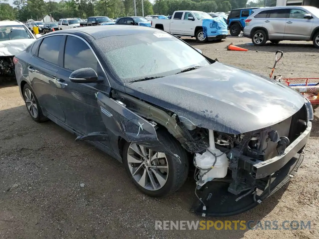 4 Photograph of a damaged car 5XXGT4L38KG280111 KIA OPTIMA 2019