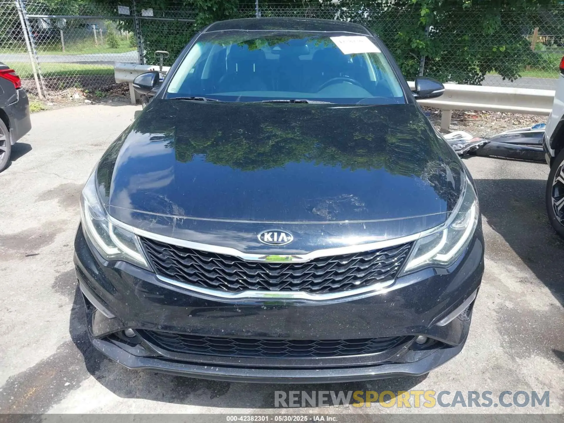 12 Photograph of a damaged car 5XXGT4L38KG303595 KIA OPTIMA 2019